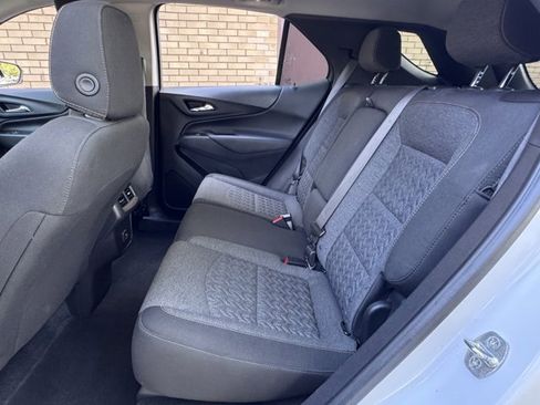 Used 2022 Chevrolet Equinox LT image 23