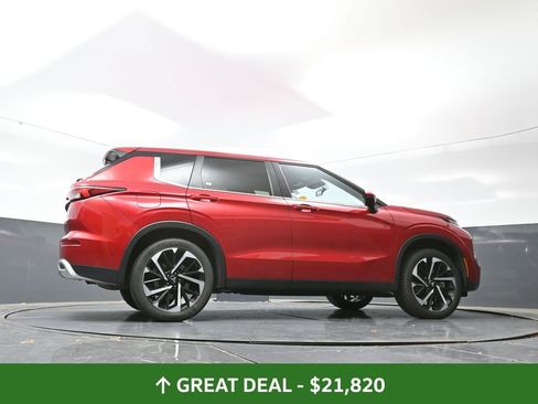 Used 2024 Mitsubishi Outlander SE image 51