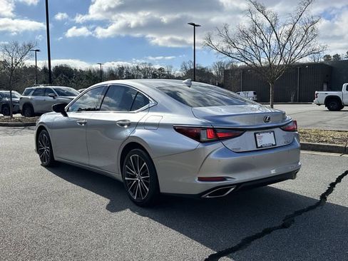 Used 2024 Lexus ES 350 350 w/ Premium Package image 6