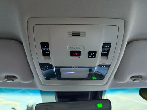 Used 2018 Lexus ES 350 w/ Premier Package image 44