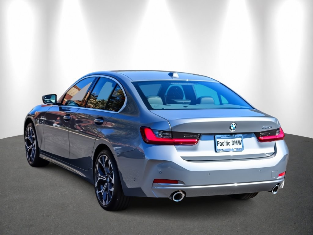 Used 2026 BMW 330i Sedan RWD image 4