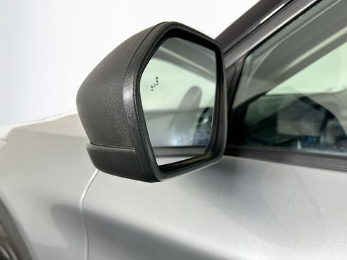 Used 2020 Ford Explorer XLT w/ Equipment Group 202A image 16