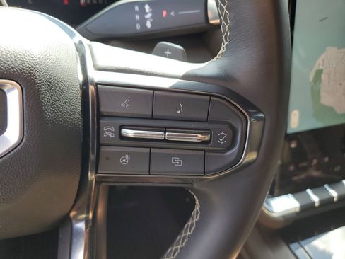 Used 2025 GMC Yukon Denali Ultimate image 26