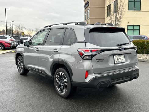 Certified 2025 Subaru Forester Limited image 2