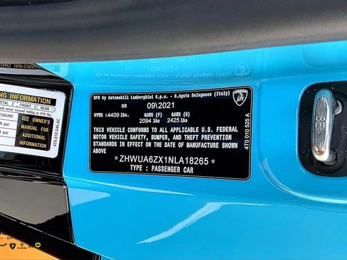 Used 2022 Lamborghini Huracan STO image 27