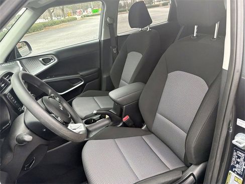 Certified 2024 Kia Soul LX image 14