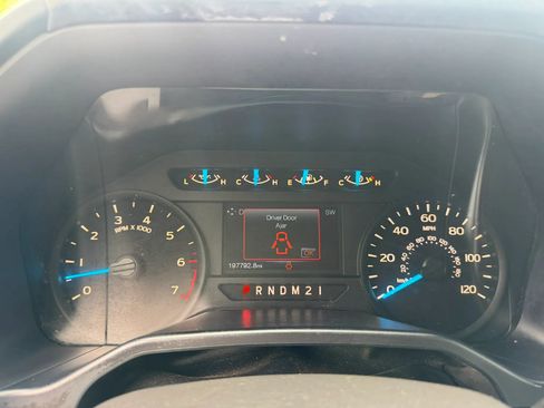 Used 2016 Ford F150 XL w/ Equipment Group 101A Mid AWD/4WD image 19