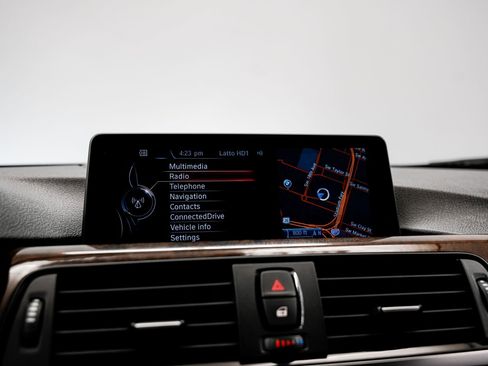 Used 2015 BMW 328d xDrive Wagon AWD/4WD image 12