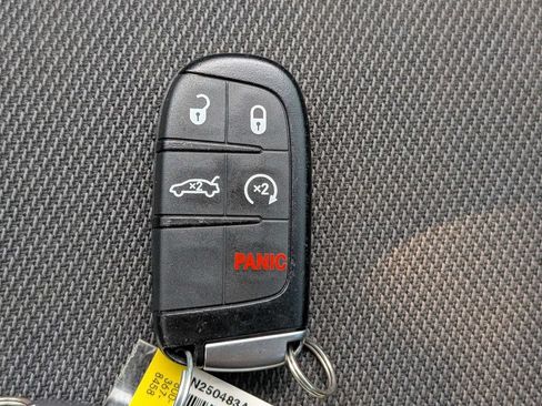 Used 2022 Dodge Charger SXT w/ Blacktop Package RWD image 26