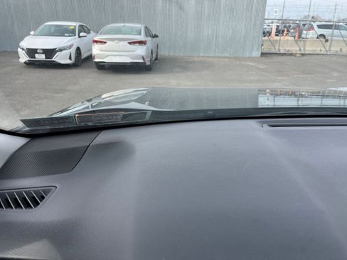 Used 2025 Toyota RAV4 XLE image 34