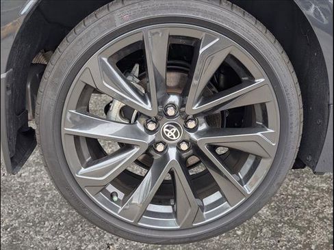 Used 2025 Toyota Corolla SE image 20