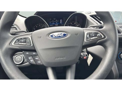 Used 2017 Ford Escape SE w/ Equipment Group 201A AWD/4WD image 14