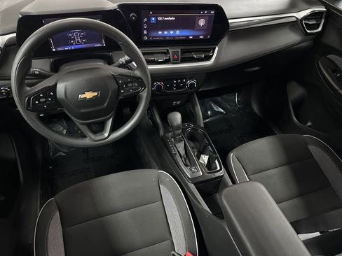 Used 2024 Chevrolet TrailBlazer LS AWD/4WD image 13