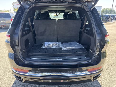 Used 2022 Jeep Grand Cherokee L Overland w/ Advanced Protech Group III AWD/4WD image 23