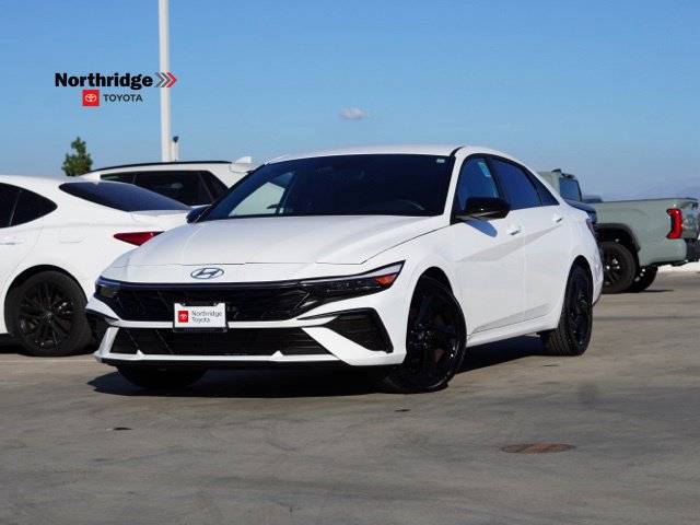 Used 2026 Hyundai Elantra Sport FWD image 2