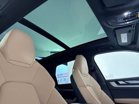 New 2026 Porsche Cayenne image 19