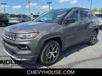 Used 2024 Jeep Compass Limited video 3