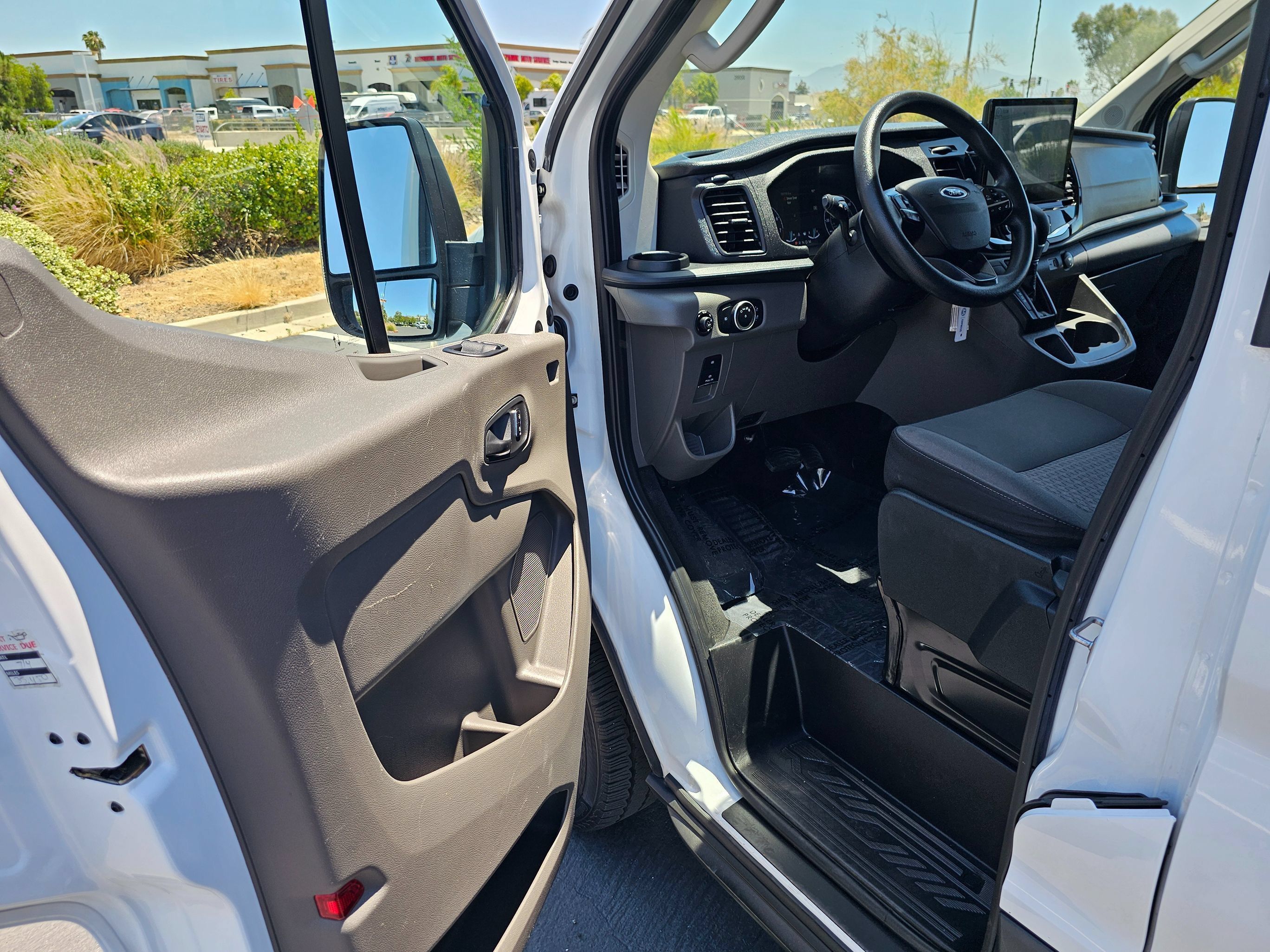 Used 2023 Ford Transit 350 XLT RWD image 14