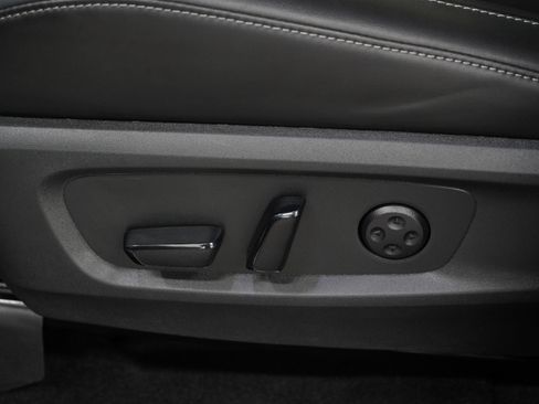 Used 2025 INFINITI QX60 Luxe AWD/4WD image 28