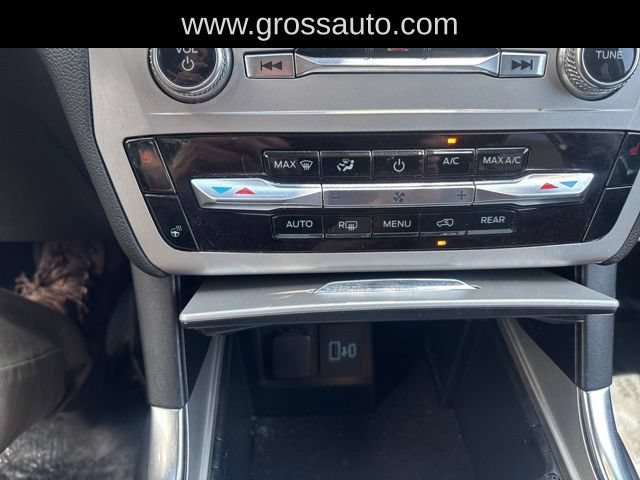 Used 2023 Ford Explorer XLT w/ Equipment Group 202A AWD/4WD image 18