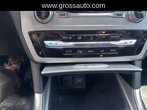 Used 2023 Ford Explorer XLT w/ Equipment Group 202A AWD/4WD image 18