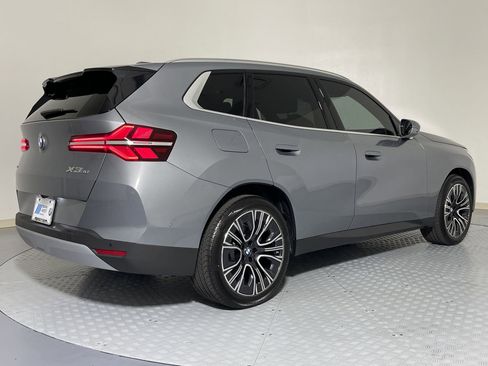 Used 2025 BMW X3 xDrive30i w/ Premium Package image 9