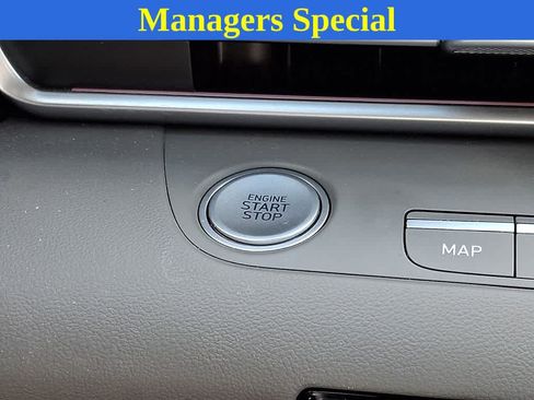 Used 2024 Hyundai Elantra SEL FWD image 21