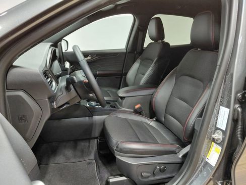 New 2026 Ford Escape ST-Line w/ Tech Pack #1 AWD/4WD image 3
