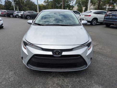 Used 2023 Toyota Corolla LE FWD image 11