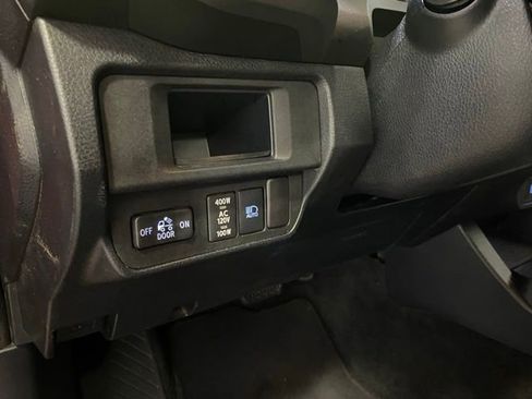 Certified 2018 Toyota Tacoma TRD Off-Road w/ Technology Package image 13