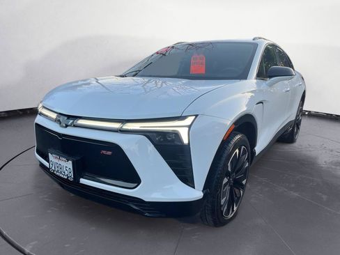 Used 2024 Chevrolet Blazer EV RS AWD/4WD image 2
