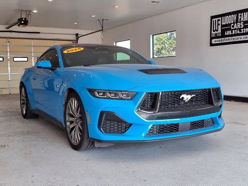 Used 2025 Ford Mustang GT Premium RWD image 23