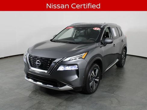 Used 2022 Nissan Rogue Platinum w/ Head-Up Display Package FWD image 2
