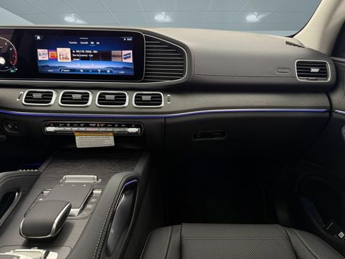 New 2026 Mercedes-Benz GLS 450 4MATIC image 26
