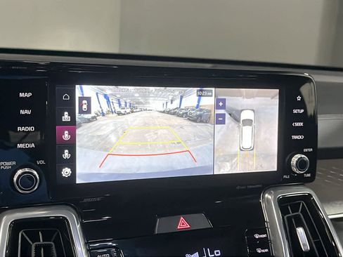 Used 2023 Kia Sorento SX AWD/4WD image 16