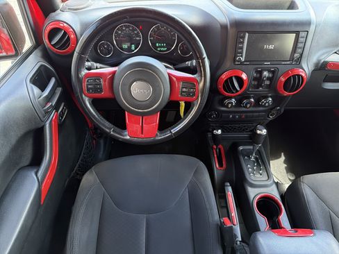 Used 2018 Jeep Wrangler Unlimited Sport S AWD/4WD image 19