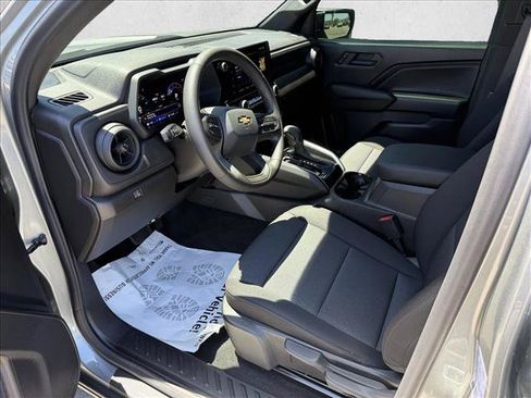 Used 2026 Chevrolet Colorado W/T w/ WT Custom Package RWD image 9