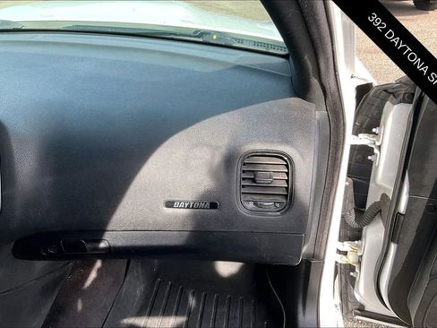 Used 2017 Dodge Charger R/T RWD image 15