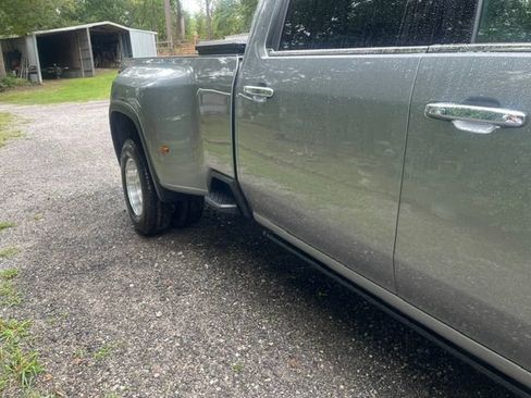 Used 2025 Chevrolet Silverado 3500 LTZ w/ LTZ Plus Package AWD/4WD image 7