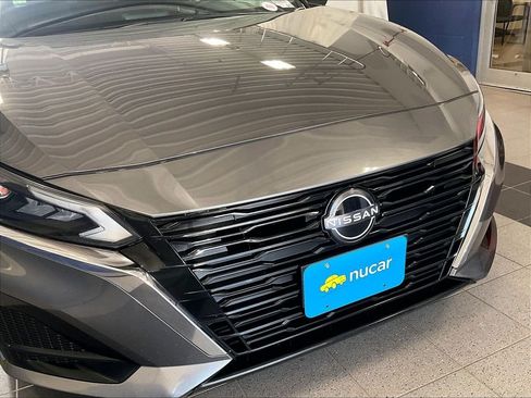 Used 2023 Nissan Altima 2.5 SV FWD image 31