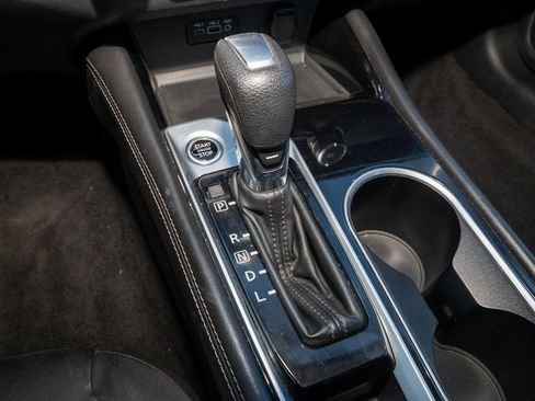 Used 2023 Nissan Altima 2.5 SV image 8