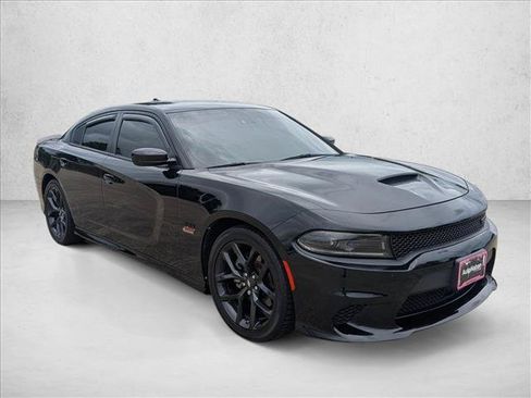 Used 2023 Dodge Charger R/T w/ Blacktop Package RWD image 3