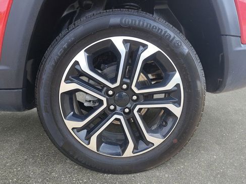 Certified 2024 Jeep Compass Limited AWD/4WD image 30
