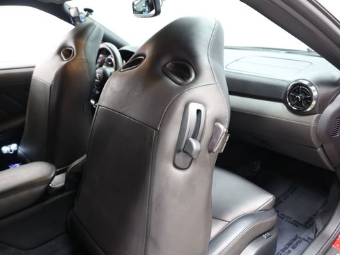 Used 2019 Nissan GT-R Premium w/ Premium Interior Package AWD/4WD image 76