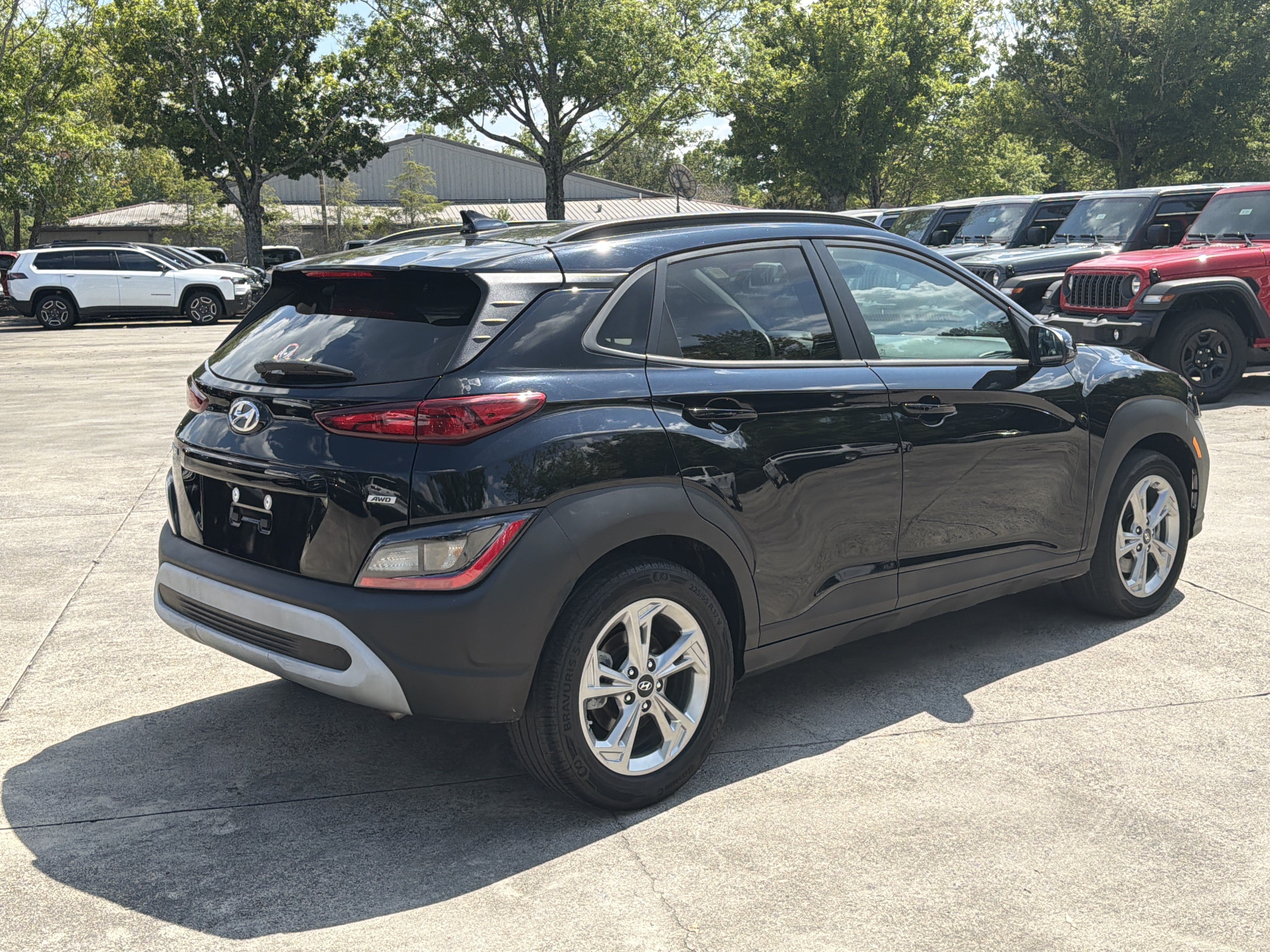 Used 2023 Hyundai Kona SEL w/ Convenience Package AWD/4WD image 7