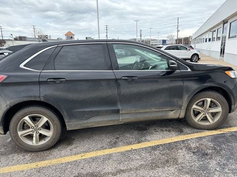 Used 2019 Ford Edge SEL AWD/4WD image 4