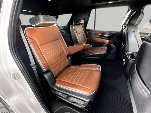 Certified 2023 GMC Yukon Denali Ultimate AWD/4WD image 24