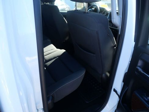 Used 2018 GMC Sierra 1500 SLE w/ SLE Value Package image 21