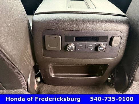 Used 2018 Chevrolet Suburban LT w/ Luxury Package image 49