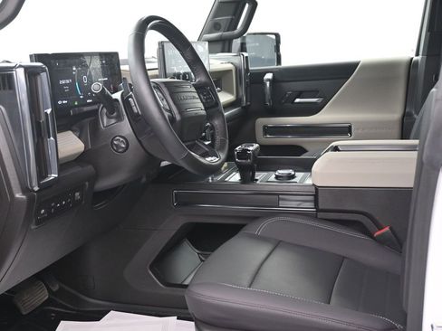Used 2026 GMC Hummer EV SUV AWD/4WD image 10